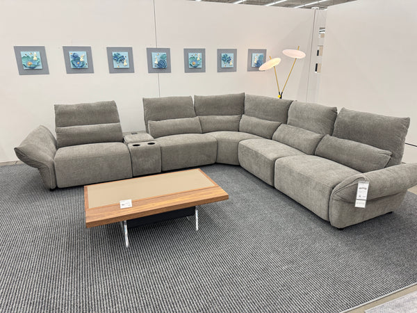 Blossom Curve Power Reclining Sectional with Console Table