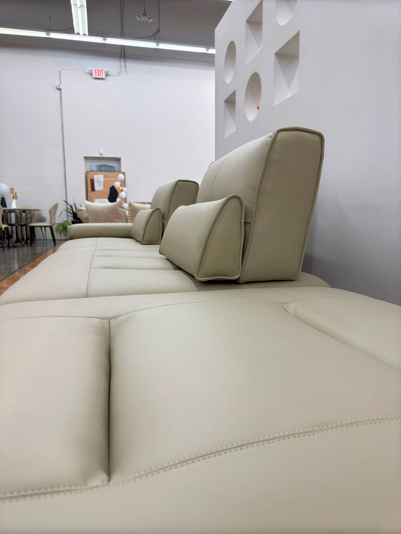 Uma Modern Motion Sectional