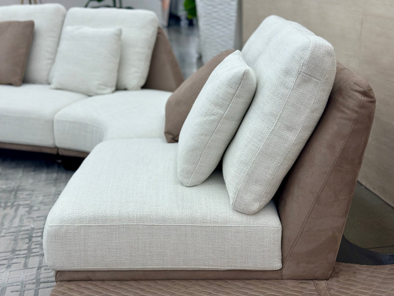 Fara Modern Motion Sectional