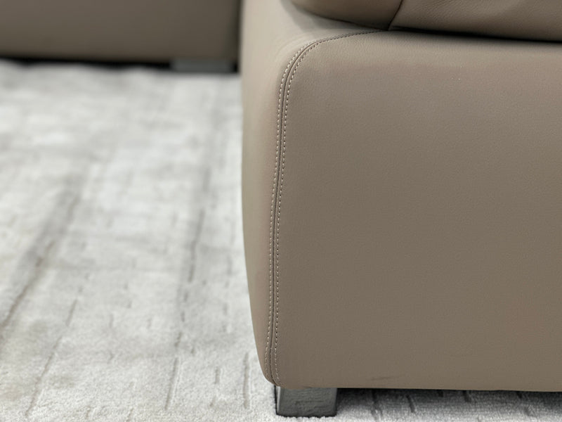 Yacht Modern Motion Sectional