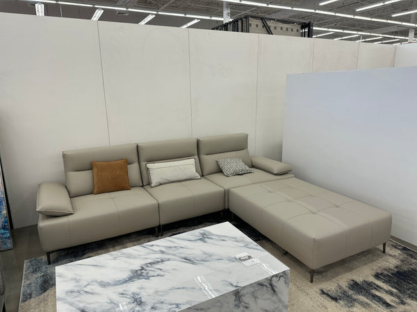Yeti Modern Motion Sectional