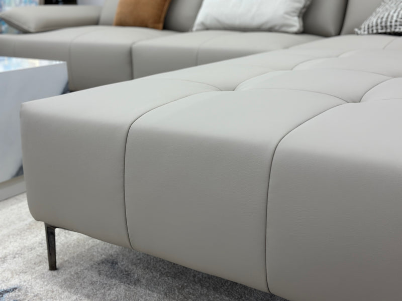 Yeti Modern Motion Sectional