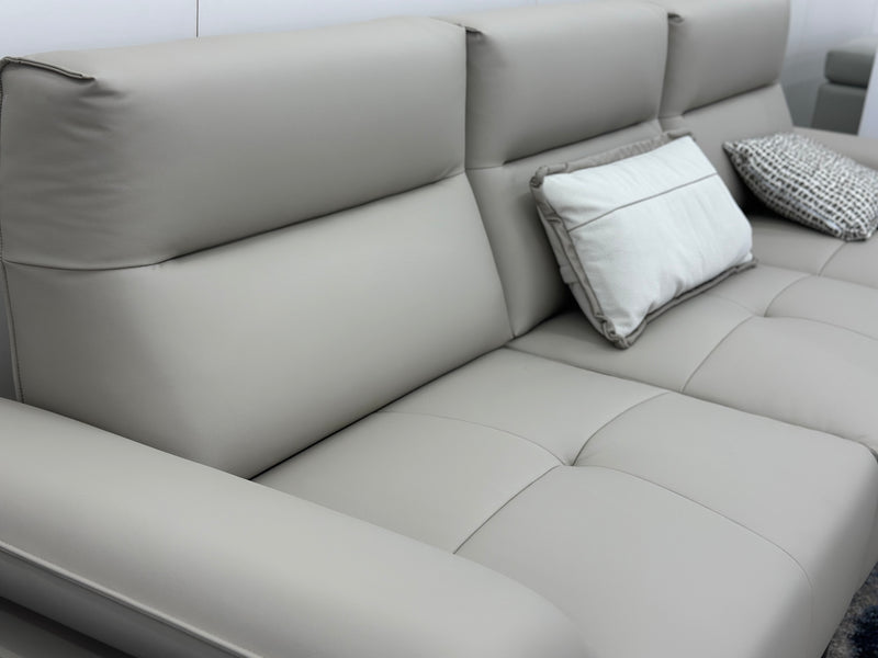 Yeti Modern Motion Sectional